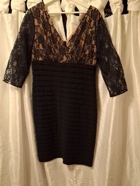 Adrianna Papell | Dresses | Adrianna Papell Chiffon Overlay A Line Dress |  Poshmark